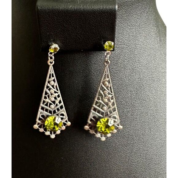 Art Deco Filigree Chandelier Light Green Stone Earrings Silver Tone Eadie Green - Picture 1 of 3
